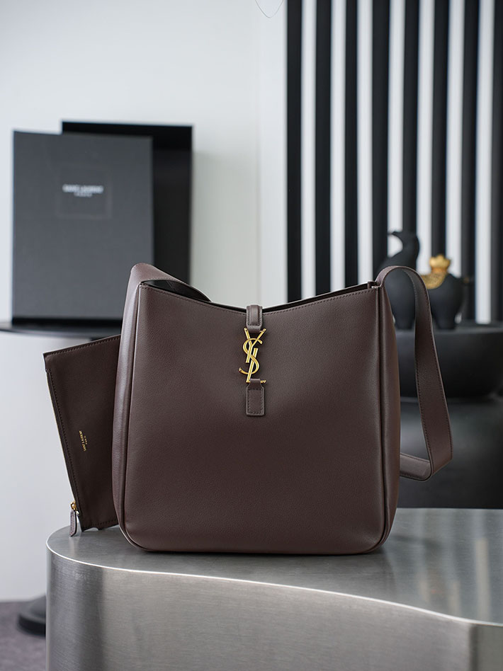 最高級サンローランスーパーコピー Saint Laurent LE 5 À 7 ソフト ラージ グレインレザー ボルドー 753837AAAUQ6475 サンローラン バッグ ショルダー - 画像 (13)