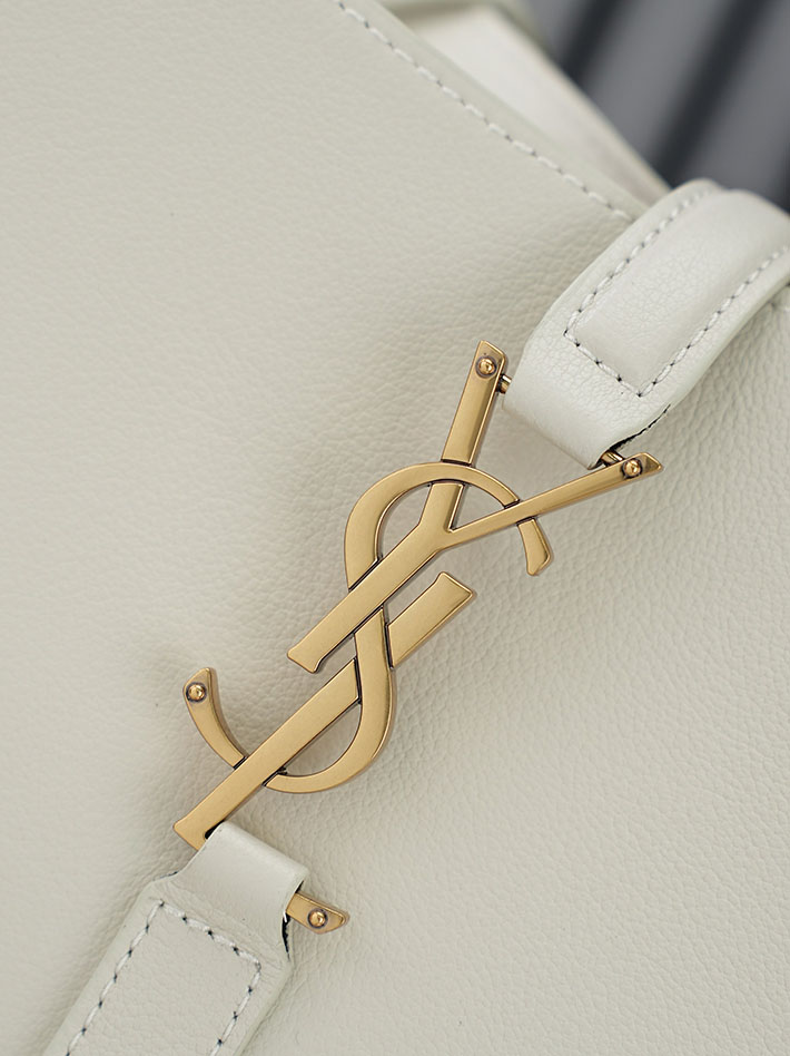 最高級サンローランスーパーコピー Saint Laurent LE 5 À 7 ソフト ラージ グレインレザー ホワイト 753837AAAUQ9207 サンローラン バッグ 人気ランキング - 画像 (4)