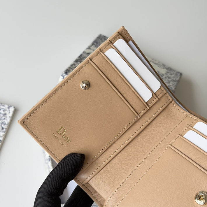 最高級ディオールスーパーコピー 財布 Lady Dior Dahlia ウォレット ベージュ S2605OUQC_M10I ディオール 財布 新作 2026 - 画像 (6)