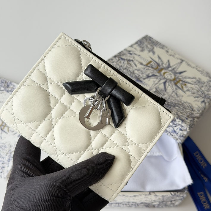 最高級ディオールスーパーコピー 財布 Lady Dior Dahlia ウォレット ホワイト S2605OUQC_M06E ディオール 財布 アウトレット - 画像 (2)