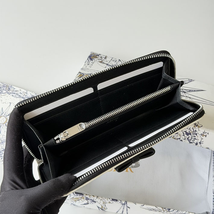 最高級ディオールスーパーコピー Lady Dior Voyageur スリムウォレット ホワイト S2600OUQC_9009 ディオール財布コピー - 画像 (4)