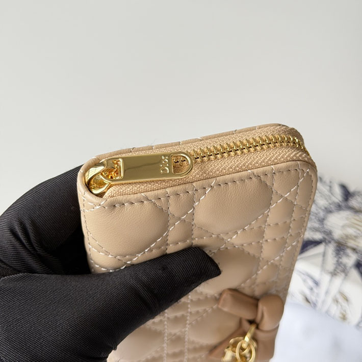 最高級ディオールスーパーコピー Lady Dior Voyageur スリムウォレット ポリッジ S2600OUQC_9776 ディオール 財布 アウトレット - 画像 (6)