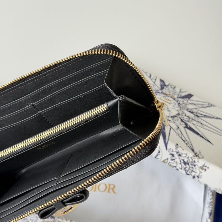最高級ディオールスーパーコピー Lady Dior Voyageur スリムウォレット ブラック S2600OUQC_8425 レディース ディオール 財布 - 画像 (3)