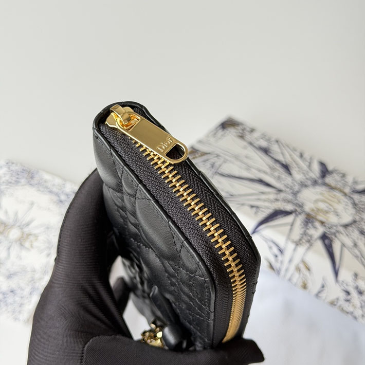 最高級ディオールスーパーコピー Lady Dior Voyageur スリムウォレット ブラック S2600OUQC_8425 レディース ディオール 財布 - 画像 (6)
