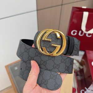 グッチ ベルト 値段