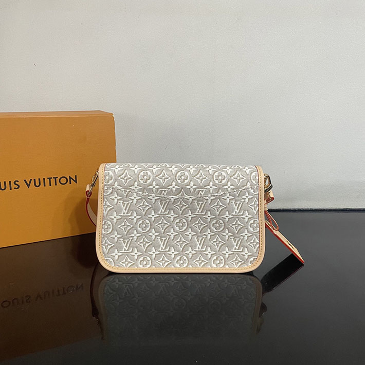 ルイヴィトン バッグ 新作 Louis Vuitton ディアヌ PM ショルダーバッグ エンブレム ポプラ M29795 ルイヴィトン ショルダーバッグ レディース - 画像 (8)