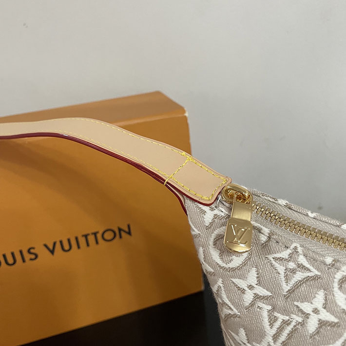 ルイヴィトン バッグ 新作 Louis Vuitton ポシェット・ヒルズ 2026新作 エンブレム ポプラ M29879 ルイヴィトン ホーボーバッグ 新作 - 画像 (4)