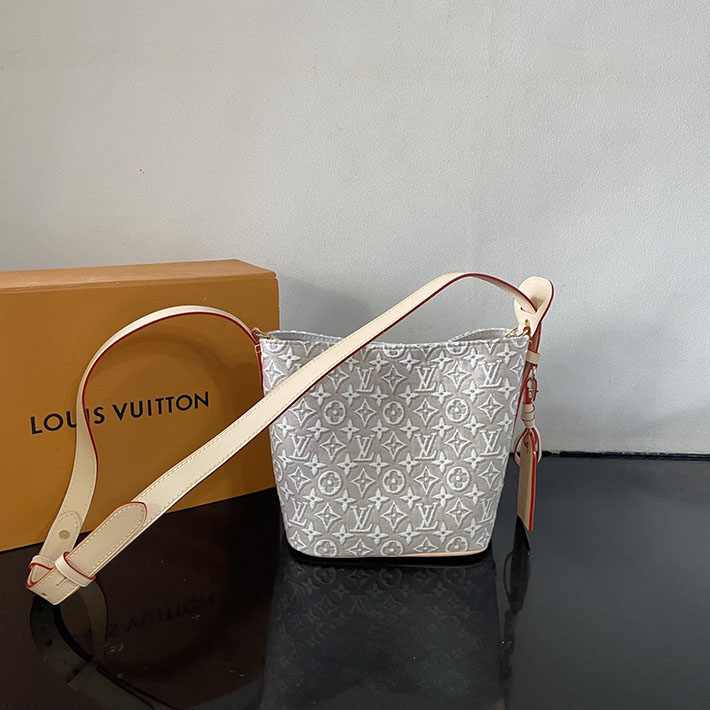 ルイヴィトン バッグ 新作 Louis Vuitton オール・イン BB 2026新作 エンブレム ポプラ M2A377 ルイヴィトン ショルダーバッグ 新作 - 画像 (8)