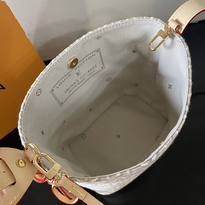 ルイヴィトン バッグ 新作 Louis Vuitton オール・イン BB 2026新作 エンブレム ポプラ M2A377 ルイヴィトン ショルダーバッグ 新作 - 画像 (3)