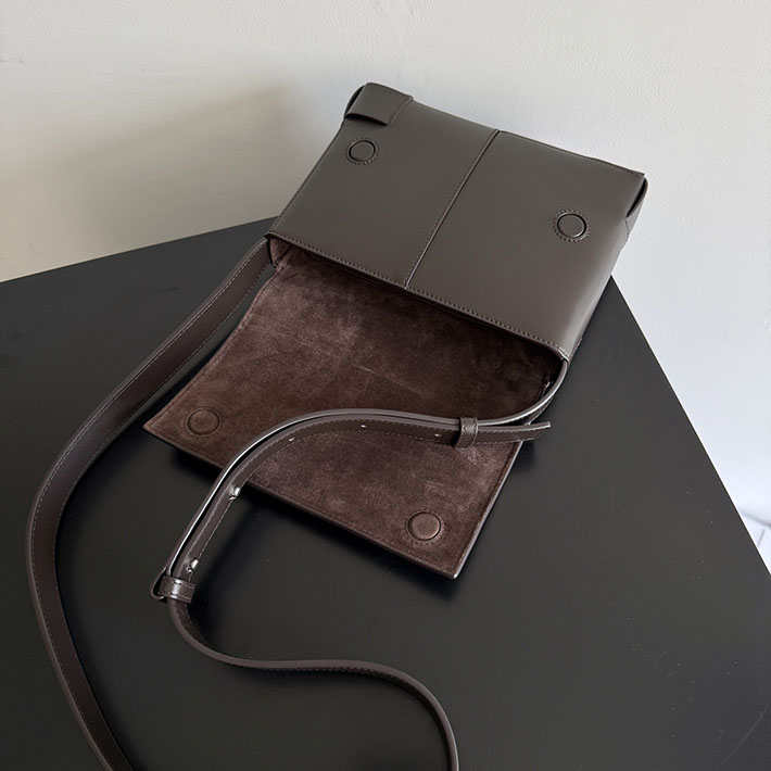 最高級ボッテガスーパーコピー Bottega Veneta アンゴロ メッセンジャー エスプレッソ 867404V6HU02008 ボッテガ バッグ メンズ ショルダー - 画像 (5)
