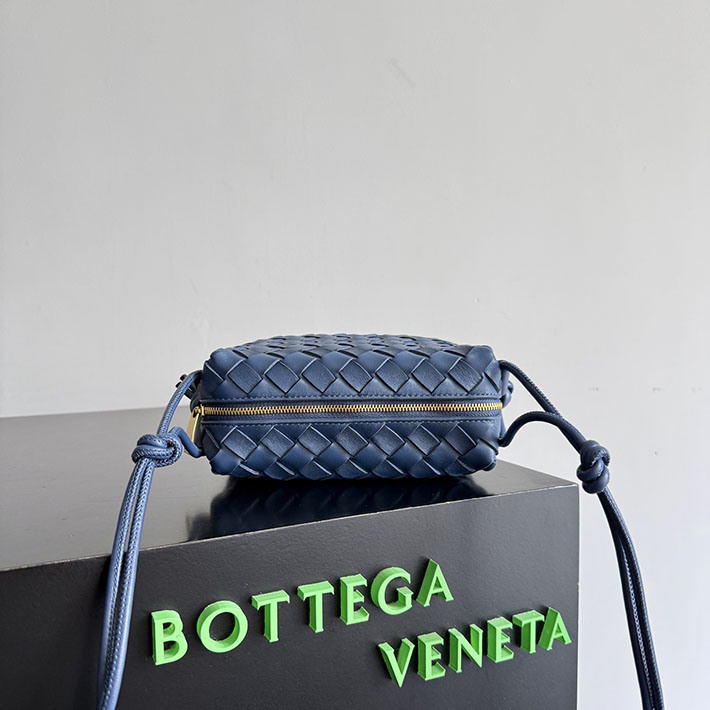 最高級ボッテガスーパーコピー Bottega Veneta MINI LOOP CROSSBODY BAG ブルーヴェネツィア 723547V1G114103 ボッテガ バッグ レディース - 画像 (7)