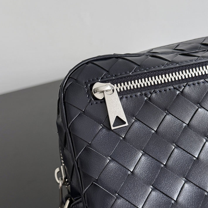 最高級ボッテガスーパーコピー Bottega Veneta イントレチャート リストレット ポーチ ブラック 777390V2HL18803 ボッテガ バッグ メンズ アウトレット - 画像 (5)
