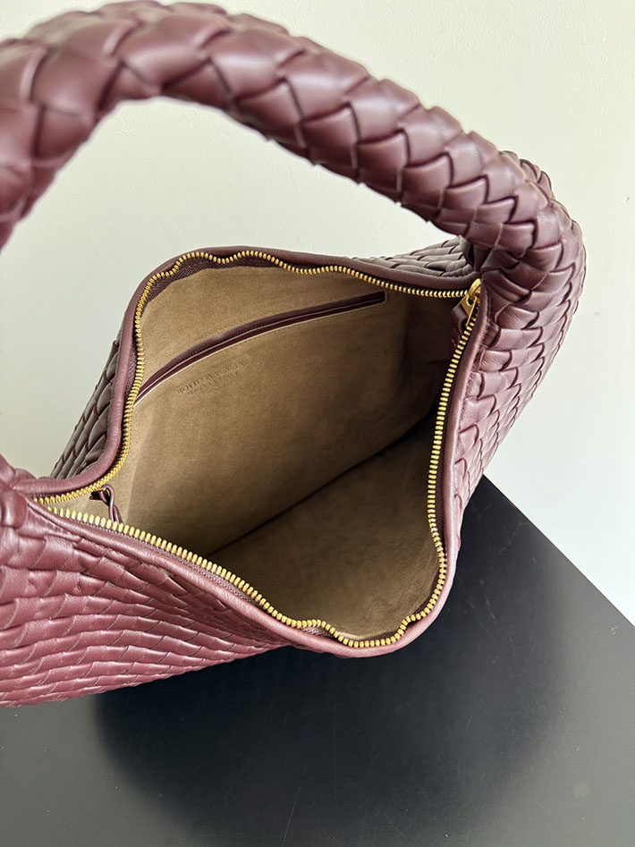 最高級ボッテガスーパーコピー Bottega Veneta ショルダーバッグ レディース ディープマホガニー 873189V66V06147 ボッテガ バッグ 芸能人 - 画像 (2)
