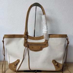 バレンシアガ トートバッグ ナイロン