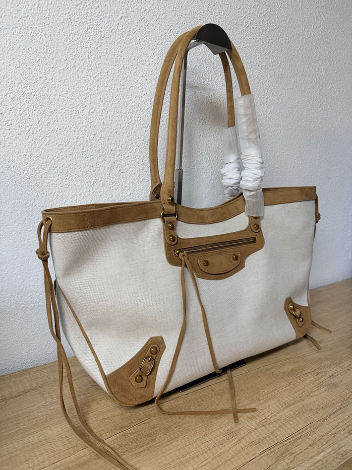 バレンシアガ バッグ 人気 レディース BALENCIAGA Le City ビーチ トートバッグ ミディアム ベージュ/キャメル 8664682ACO59226 バレンシアガ トートバッグ ナイロン - 画像 (8)