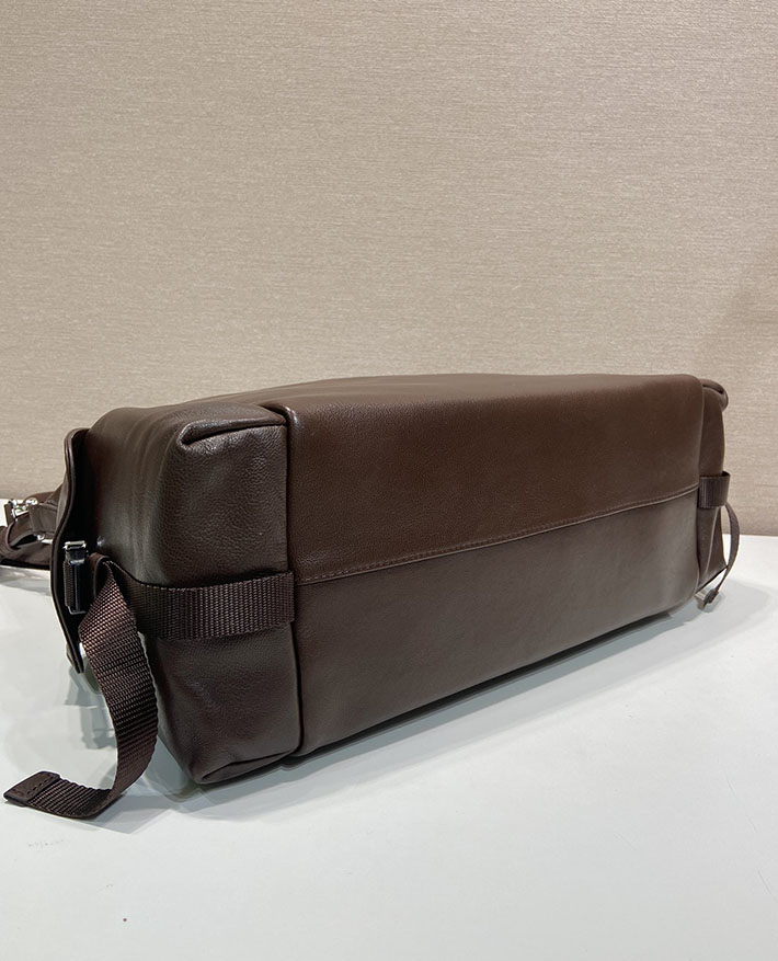 プラダ バッグ メンズ 新作 PRADA エクスプローラ レザーショルダーバッグ コーヒー 2VH204_2HE8_F0201 プラダ メンズ バッグ アウトレット - 画像 (5)