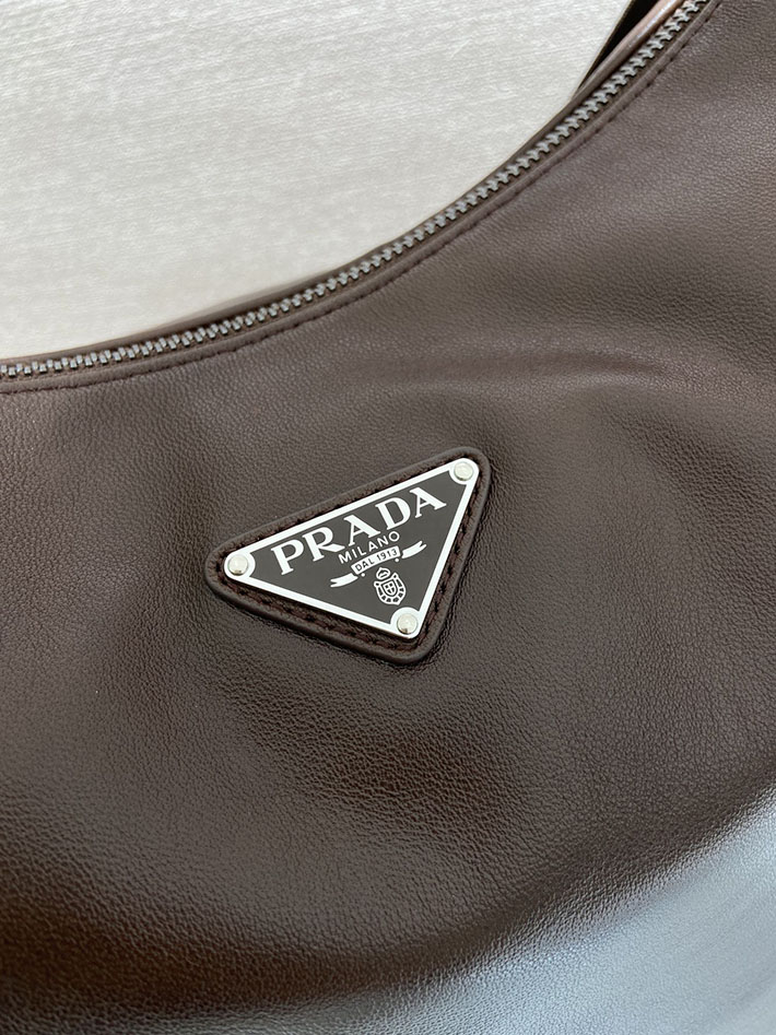 プラダ バッグ メンズ 新作 PRADA エクスプローラ レザーショルダーバッグ コーヒー 2VH204_2HE8_F0201 プラダ メンズ バッグ アウトレット - 画像 (4)