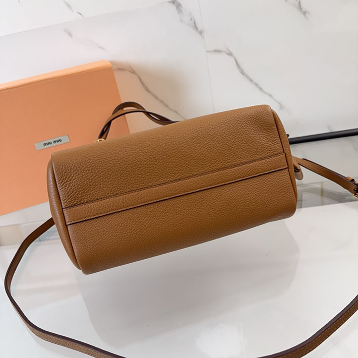 最高級MiuMiuスーパーコピー ミュウミュウ レザー ハンドバッグ キャラメル/ラーチグリーン 5BA304_2IFL_F04YM Miumiu バッグ 安い - 画像 (4)