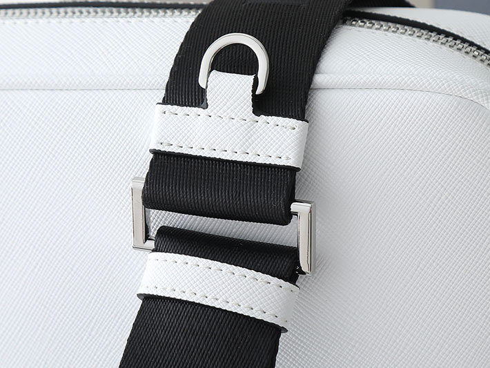 プラダ バッグ メンズ 新作 PRADA サフィアーノレザー ショルダーバッグ チョークホワイトN 2VH210_9Z2_F0VCN プラダ バッグ メンズ ショルダー - 画像 (5)