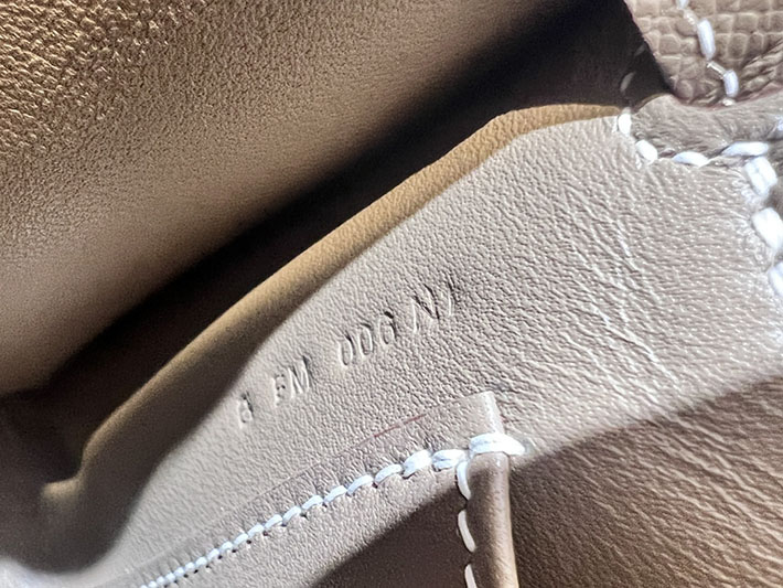 エルメスコピー通販 HERMES ケリーエラン エトゥープ マダム ゴールド金具 ケリーエラン H085208CC18 ケリーエラン 定価 - 画像 (3)
