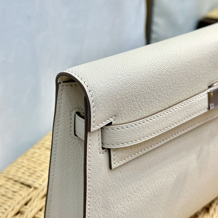 エルメスコピー通販 HERMES ケリーエラン クレ シェブルミゾル シルバー金具 ケリーエラン H085885CK10 ケリーエラン コーデ - 画像 (8)