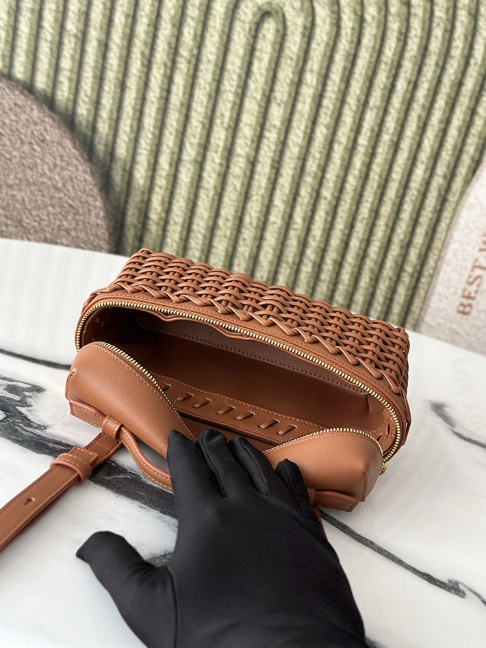 最高級ロロピアーナスーパーコピー Loro piana エクストラ・ポケット・ポーチ L19 ブラウン 2634407 ロロピアーナ バッグ レディース - 画像 (3)