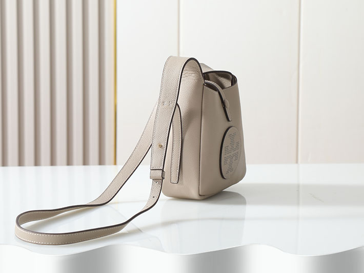最高級トリーバーチスーパーコピー TORY BURCH ミラー スウィングバッグ soft cement 185793 トリーバーチ バッグ アウトレット - 画像 (9)