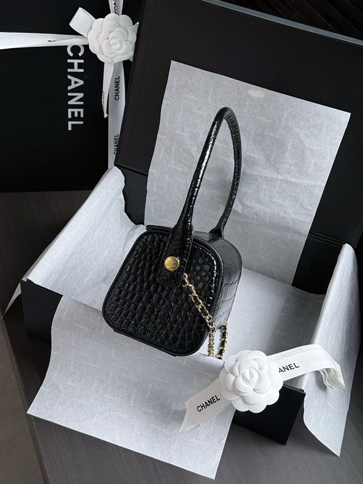 シャネル 新作バッグ 2026 CHANEL チェーン クラッチ 2026新作 ブラック AS5811 B22059 94305 シャネル チェーン バッグ 人気 - 画像 (8)