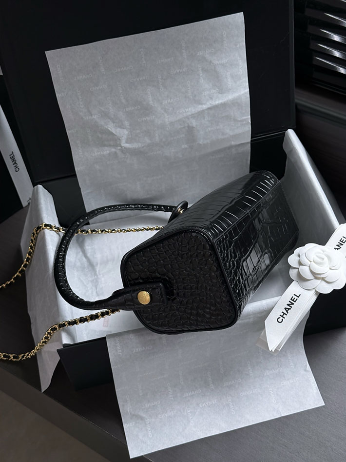 シャネル 新作バッグ 2026 CHANEL チェーン クラッチ 2026新作 ブラック AS5811 B22059 94305 シャネル チェーン バッグ 人気 - 画像 (7)