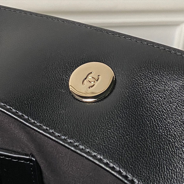 シャネル 新作バッグ 2026 CHANEL CCロゴ スモール ショッピング バッグ ベージュ ブラック AS5951 B22647 U6027 シャネル バッグ アウトレット - 画像 (2)