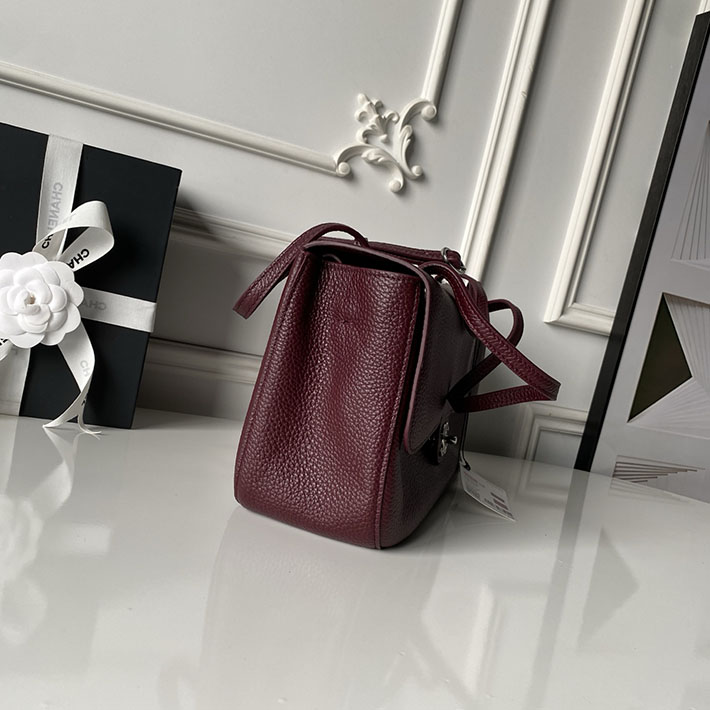シャネル 新作バッグ 2026 CHANEL マキシ ハンドバッグ マキシフラップバッグ ダークバーガンディー AS6231-B24008-U8393 シャネルバッグ 人気ランキング - 画像 (8)