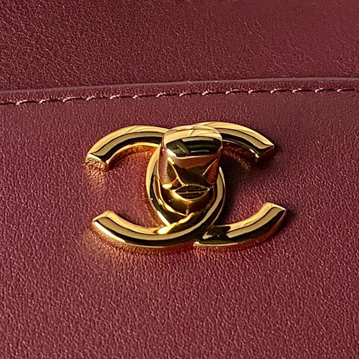 シャネル 新作バッグ 2026 CHANEL スモール ショッピング バッグ ダークバーガンディー AS6243-B24023-U8393 シャネル トートバッグ 人気 - 画像 (8)