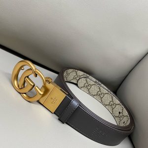 グッチ ベルト 値段