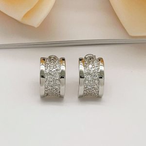 ブルガリ ピアス 人気