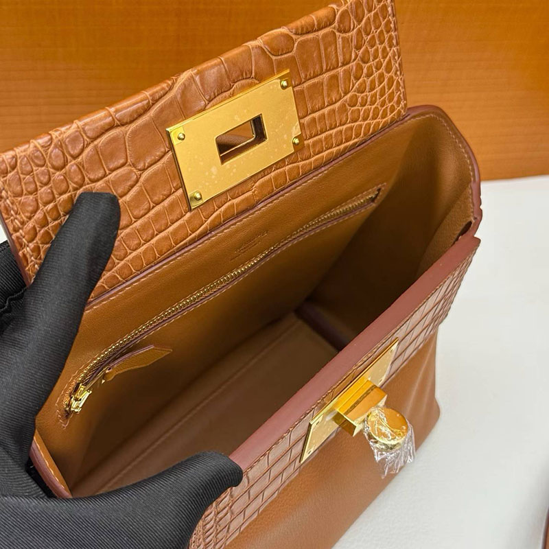 エルメスコピー通販 HERMES ミニ ヴァンキャトル ゴールド ヴォー・ヴォリュプト/クロコダイル ゴールド金具 2634605 ヴァンキャトル ミニ 定価 - 画像 (6)