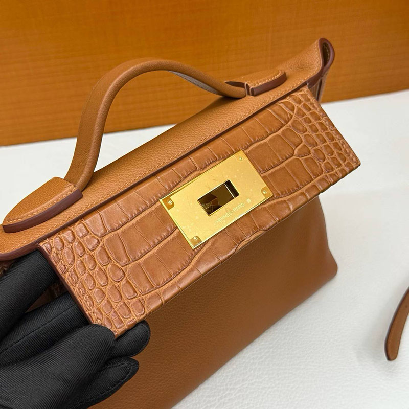 エルメスコピー通販 HERMES ミニ ヴァンキャトル ゴールド ヴォー・ヴォリュプト/クロコダイル ゴールド金具 2634605 ヴァンキャトル ミニ 定価 - 画像 (4)
