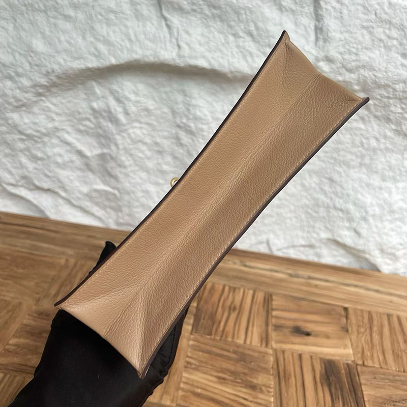 エルメスコピー通販 HERMES ケリーダンス2 チャイ エバーカラー ゴールド金具 H076241CC0M ケリーダンス 定価 - 画像 (3)