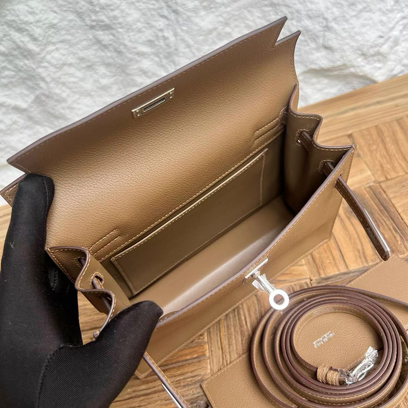 エルメスコピー通販 HERMES ケリーダンス2 ベージュドゥワイマール エバーカラー シルバー金具 H076241CKD0 エルメス リュック レディース - 画像 (5)