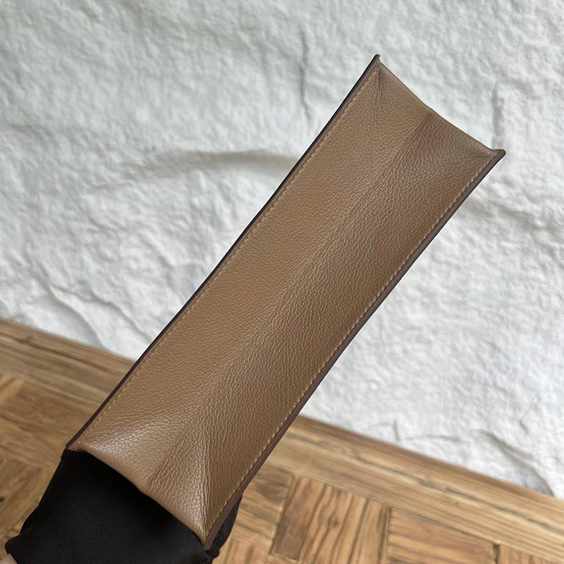 エルメスコピー通販 HERMES ケリーダンス2 ベージュドゥワイマール エバーカラー シルバー金具 H076241CKD0 エルメス リュック レディース - 画像 (2)