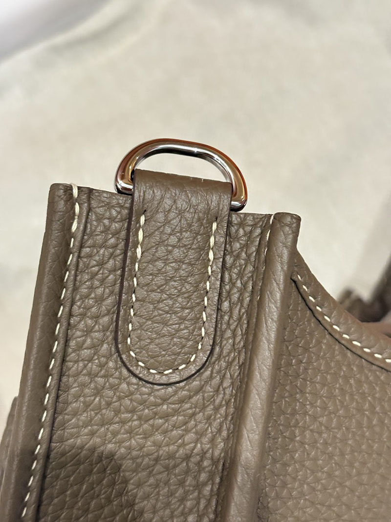 エルメスコピー通販 HERMES エヴリン3 23 エトゥープ トリヨンクレマンス シルバー金具 H087941CK18 エブリン23 定価 - 画像 (3)