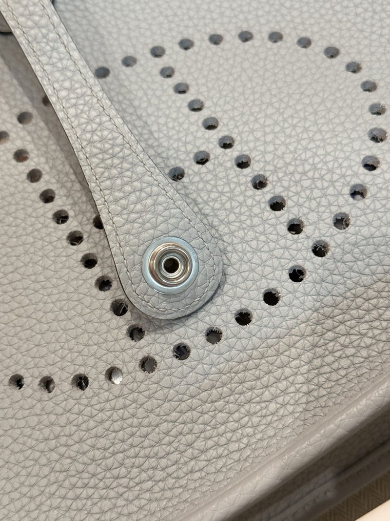 エルメスコピー通販 HERMES エヴリン3 23 ブルーペール トリヨンクレマンス シルバー金具 H087941CK08 エルメス ショルダーバッグ 公式 - 画像 (4)