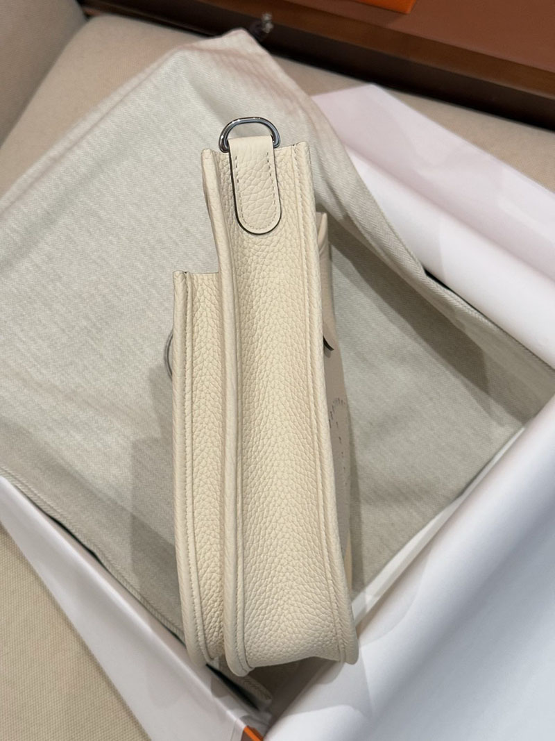 エルメスコピー通販 HERMES エヴリン3 23 クレ トリヨンクレマンス シルバー金具 H087941CK10 エルメス ショルダーバッグ エブリン - 画像 (3)