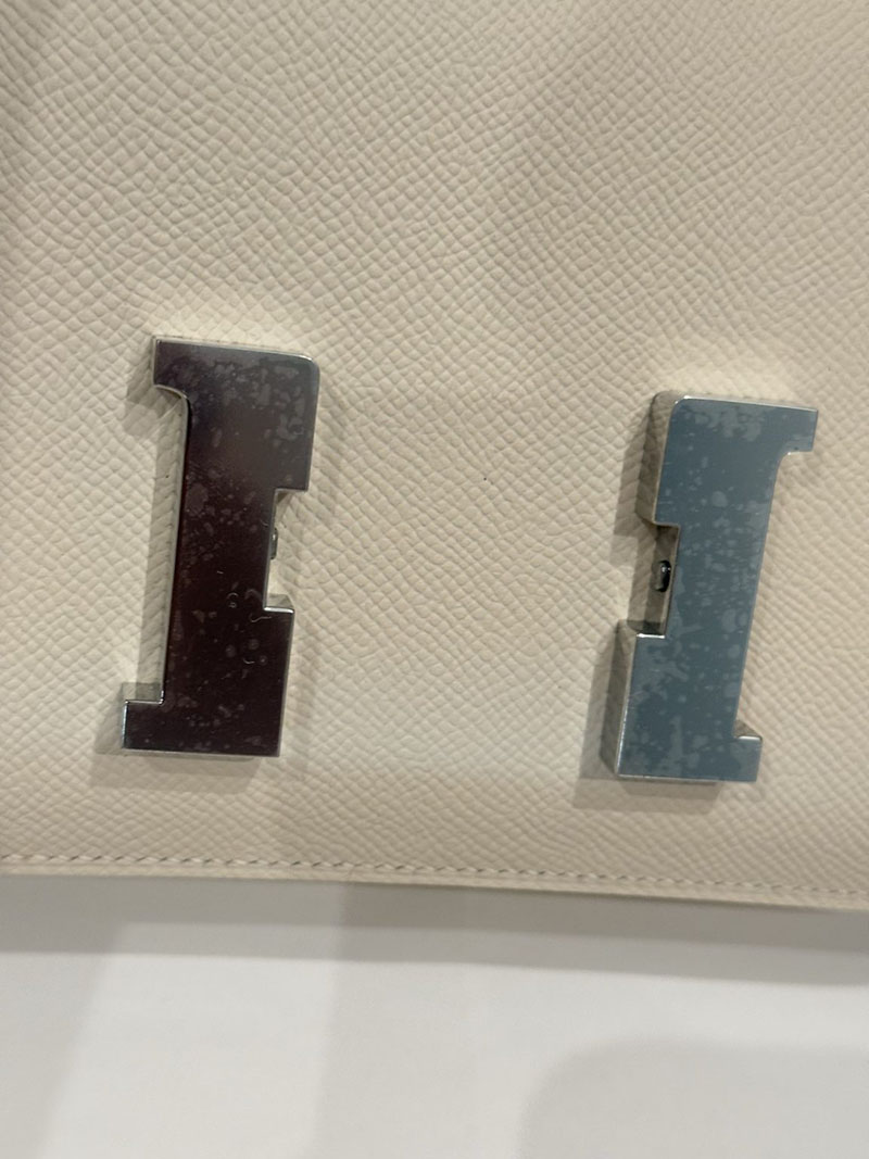 エルメスコピー通販 HERMES コンスタンス 24 ミロワール クレ ヴォーエプソン シルバー金具 H075195CK10 エルメス コンスタンス 定価 - 画像 (5)