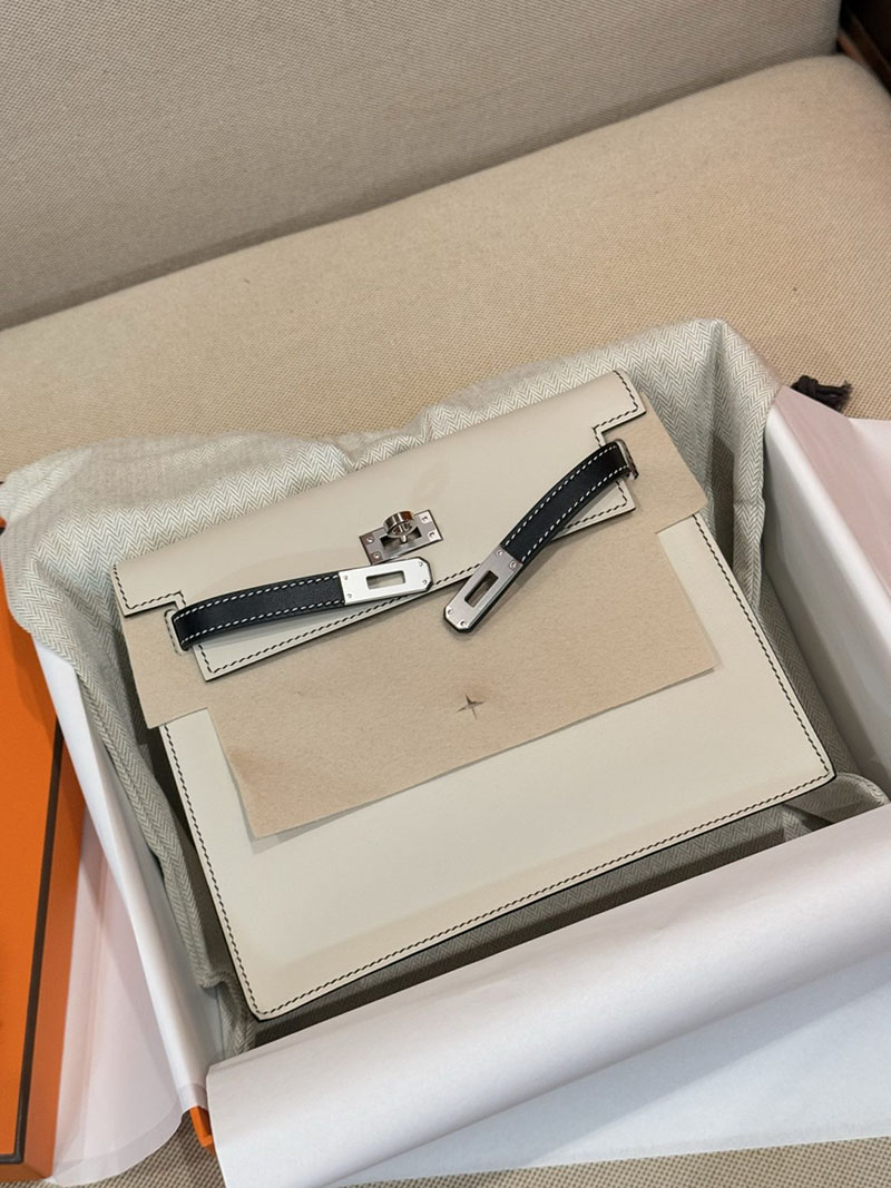エルメスコピー通販 HERMES ケリーダンス2 クレ/黒 ブラック スイフト シルバー金具 2634651 ケリーダンス 定価 - 画像 (4)