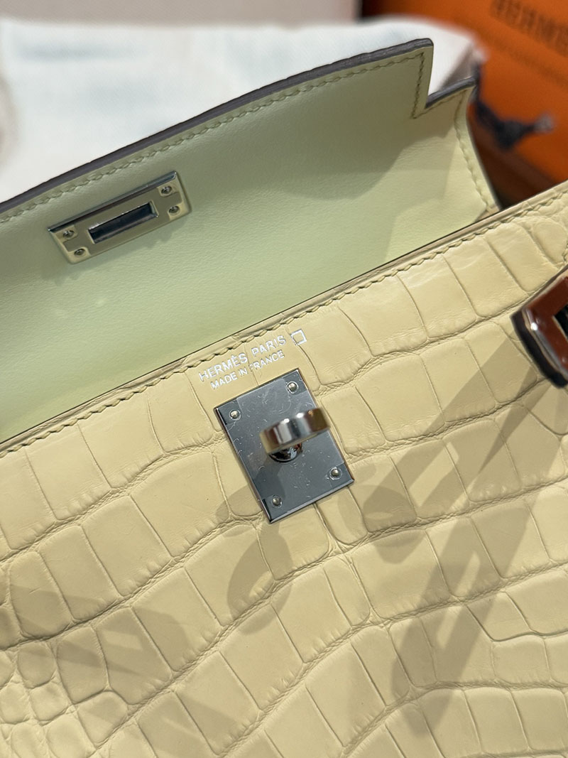 エルメスコピー通販 HERMES ケリーミニ2 外縫い ヴァニラ クロコダイル シルバー金具 H073595CKY1 ミニケリー 人気色 - 画像 (8)