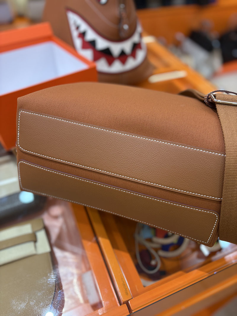 エルメス メンズバッグ HERMES R.M.S 12H bag フール トゥ バッグ ゴールド トワルアッシュ シルバー金具 H084261CK37 エルメス バッグ 新作 - 画像 (3)