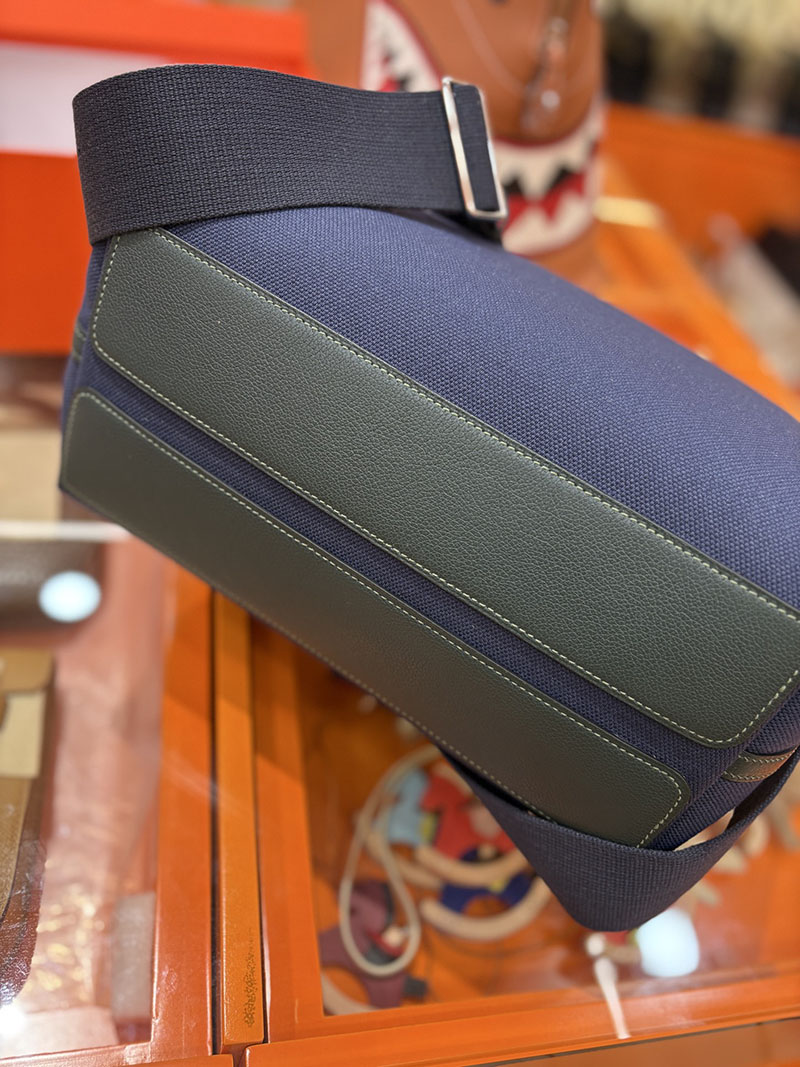 エルメス メンズバッグ HERMES R.M.S 12H bag フール トゥ バッグ ブルーサフィール トワルアッシュ シルバー金具 H084261CK73 エルメス メンズバッグ 人気 - 画像 (3)