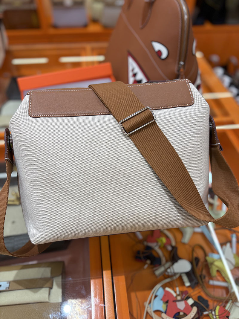 エルメス メンズバッグ HERMES R.M.S 12H bag フール トゥ バッグ ベージュ トワルアッシュ シルバー金具 H084261CKAA エルメス メンズ ショルダーバッグ - 画像 (4)