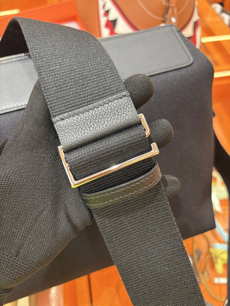 エルメス メンズバッグ HERMES R.M.S 12H bag フール トゥ バッグ ブルーマリン/ブラック トワルアッシュ シルバー金具 2634705 エルメス メンズバッグ ビジネス - 画像 (7)