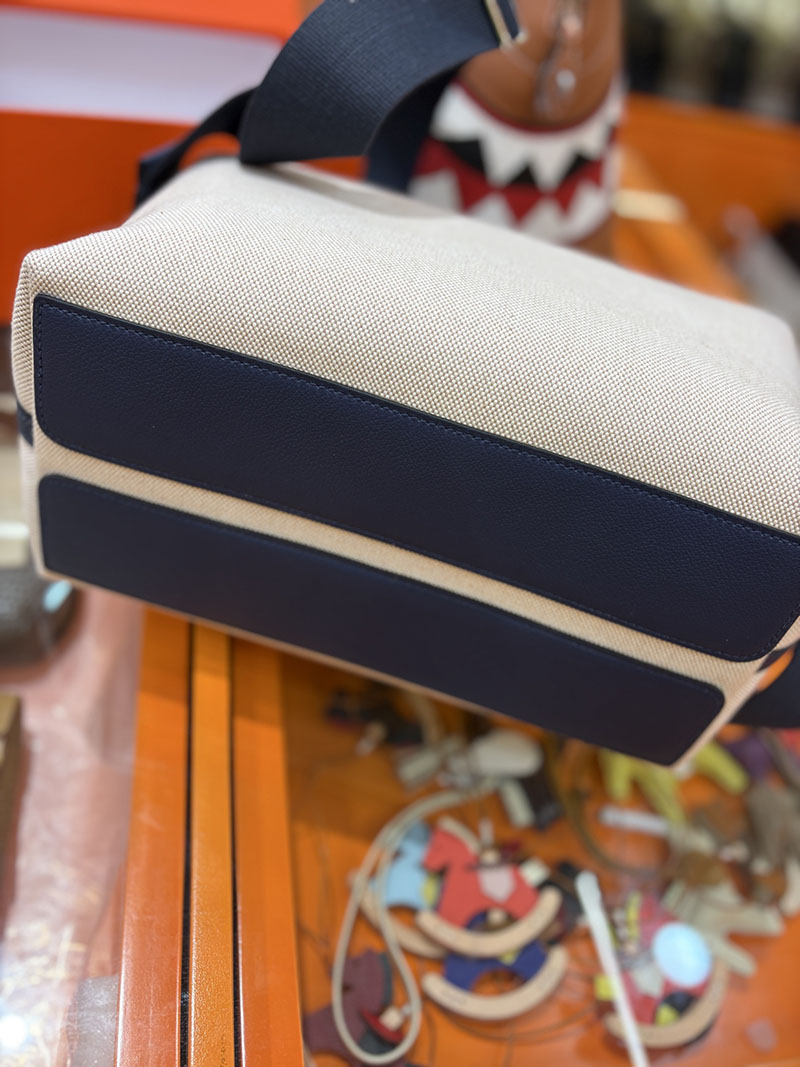 エルメス メンズバッグ HERMES R.M.S 12H bag フール トゥ バッグ ブルーサフィール トワルアッシュ シルバー金具 2634707 HERMES R.M.S 12H bag - 画像 (3)